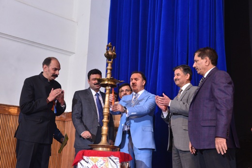 J&K Bank Officers Association felicitates retired employees; Parve…
