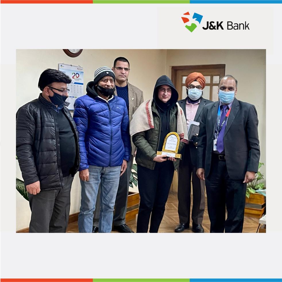 JK Bank MD & CEO  Felicitates 12th Class topper