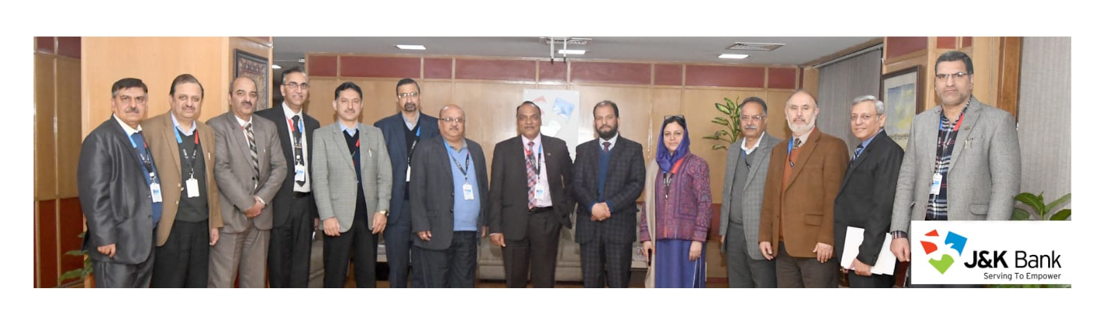 J&K Bank accords warm send-off to its Deputy General Manager