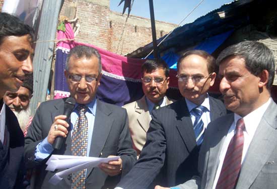 JK Bank launches An Poshe Tele Yeli Wan Poshe Over 100 LPG connections…