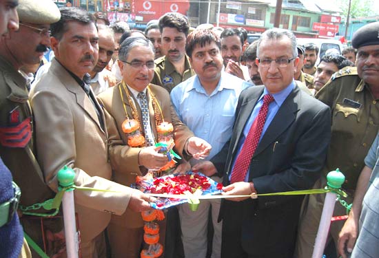 Kunzar gets J&K Bank ATM