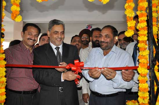Mushtaq inaugurates Industrial Finance Branch in Samba