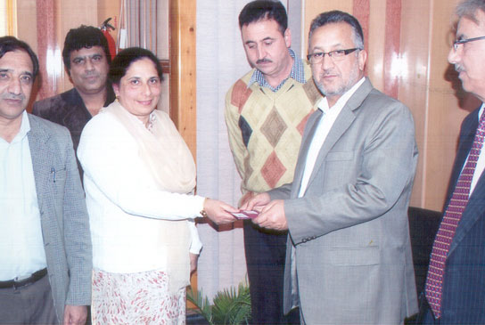 Insurance award ceremony held at JKB Zonal Office