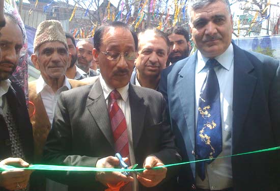Reaching to unreached :J&K Bank opens branch in Turkwangam, Shopia…