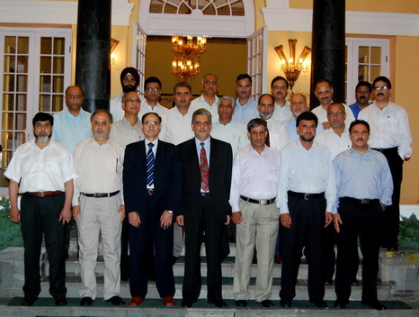 J&K Bank accords warm farewell to ED, President