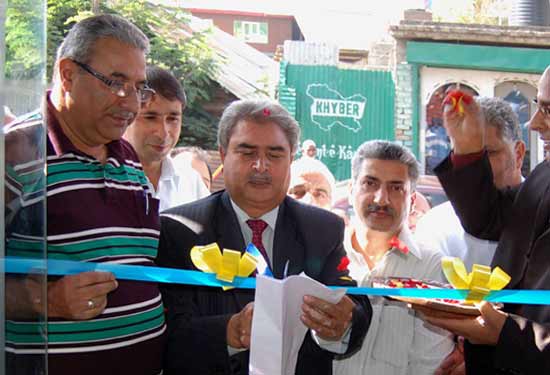 J&K Bank inaugurates ATM in Brein, Nishat