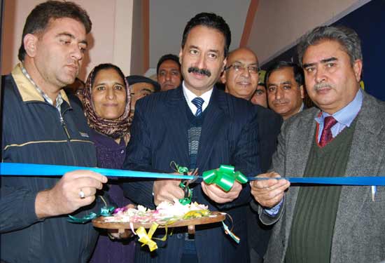 J&K Bank inaugurates RSETI Srinagar, kick-starts 7-day entrepreneu…