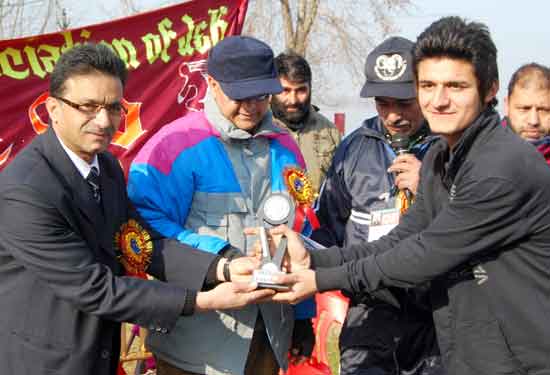 J&K Bank President, Ab Rauf Bhat distributing prizes