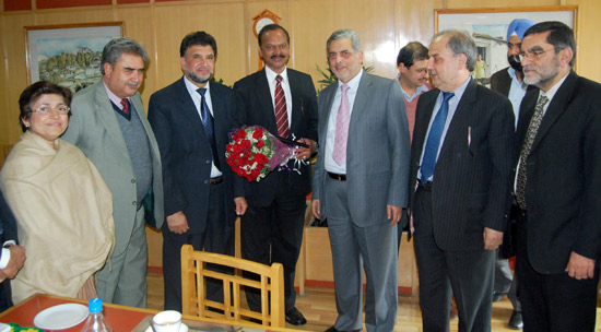 J&K Bank accords warm send off to President