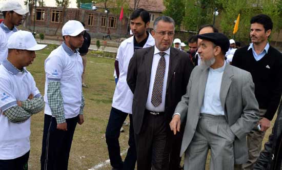 J&K Bank Platinum Jubilee initiative : Announces donation of van t…