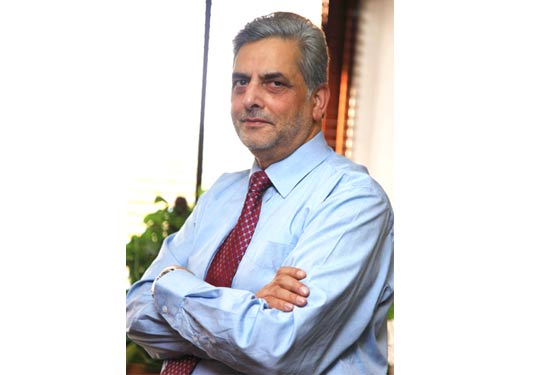 FY2012-13 J&K Bank surpasses 100000 Cr business, 1000 Cr profits A…