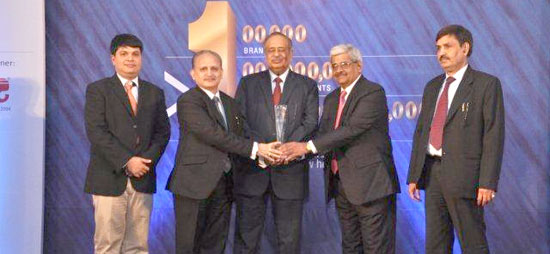 J&K Bank gets Best Bank Award