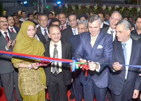 Chief Minister pitches strongly for Chairman and CEO of J&K Bank e…