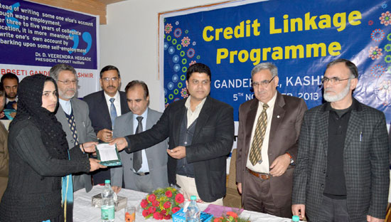 J&K Bank disburses Rs.68 lac among budding entrepreneurs :  RSETI…